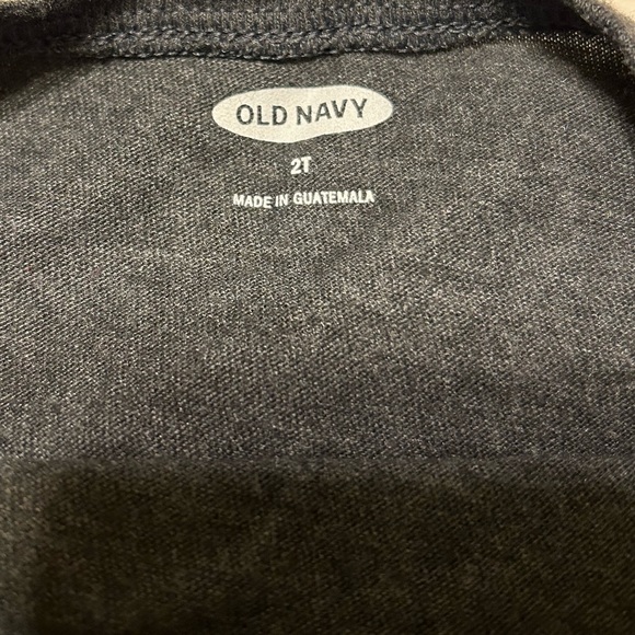 Lot of 4 Carter's and Old Navy Short Sleeve Tees for Toddler - Size 2T - Picture 7 of 13